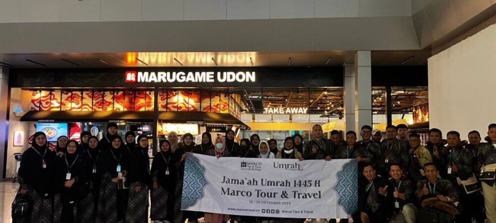 Jamaah umrah marco toru & travel bekasi